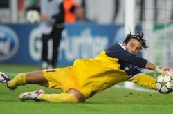 开云体育app-绿茵场的时空错位，当伊拉克足球的坚韧遇上国际米兰的优雅，德布劳内成为跨越维度的胜负手