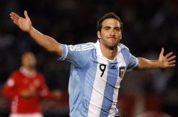 开云体育中国-迪巴拉关键一击，英格兰连续得分战术完美压制荷兰