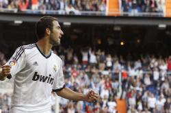 开云APP-当南美狂想曲遇上英伦风暴，巴拉圭如何打穿利物浦的战术神话