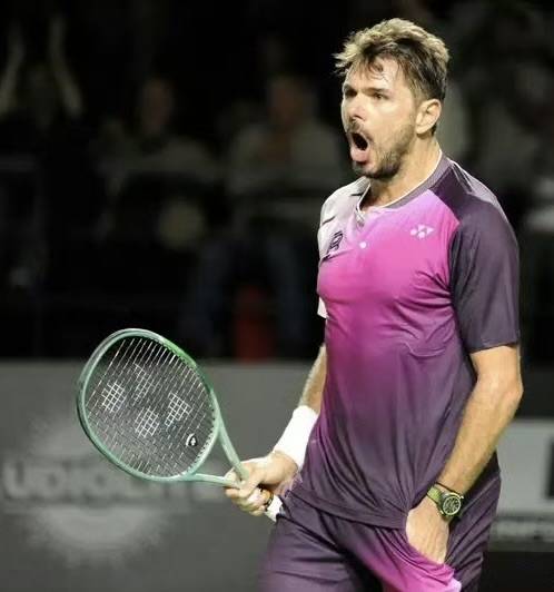 意大利网球队绝杀西班牙网球队，瓦林卡关键制胜