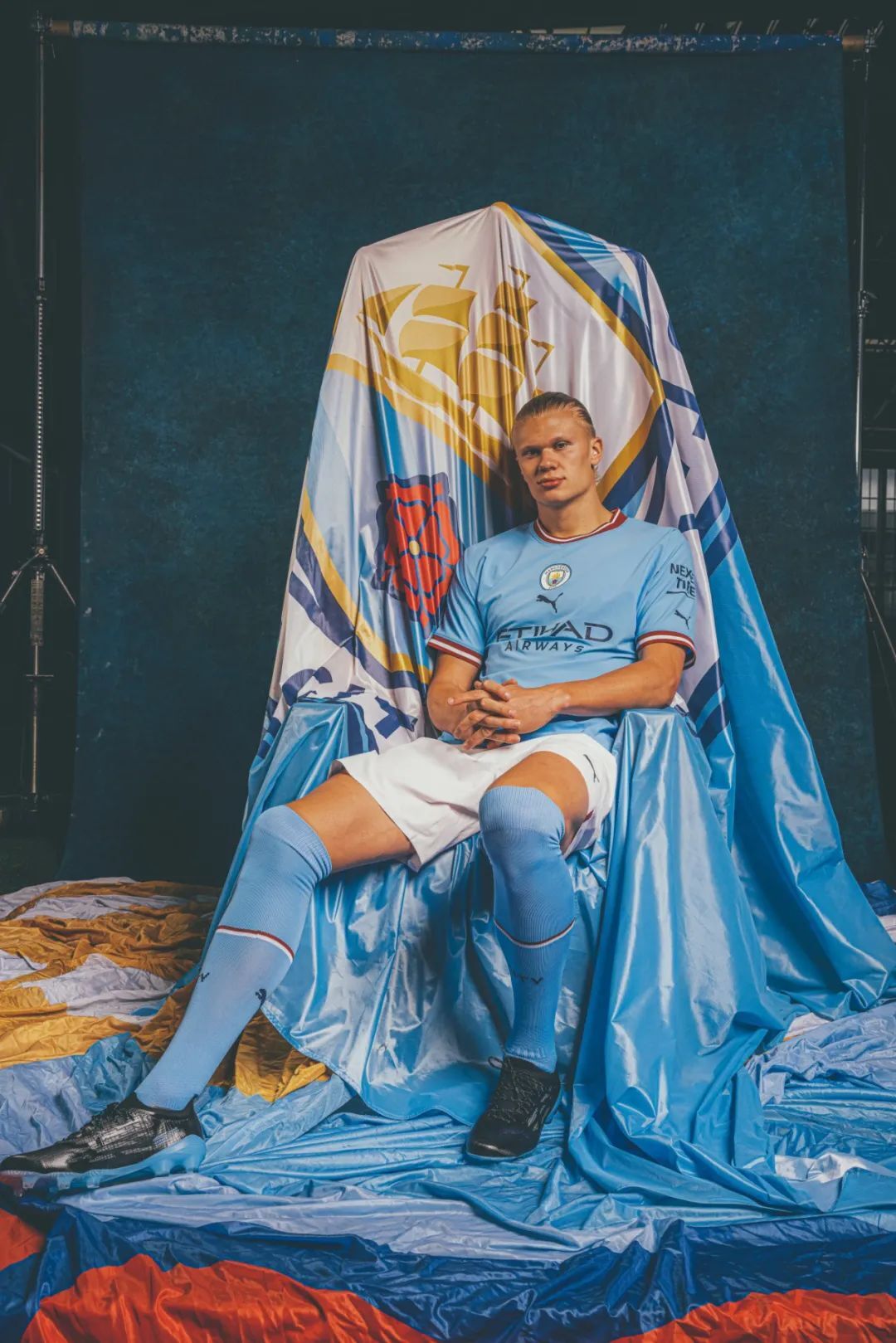 马赛力克英格兰，哈兰德完成帽子戏法的简单介绍