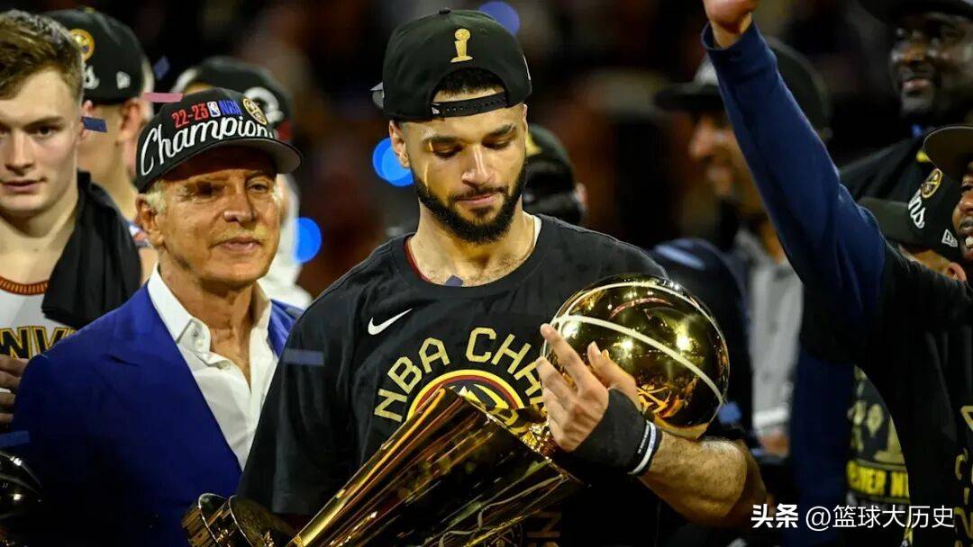 意大利网球队绝地反击美国网球队，穆雷送出助攻