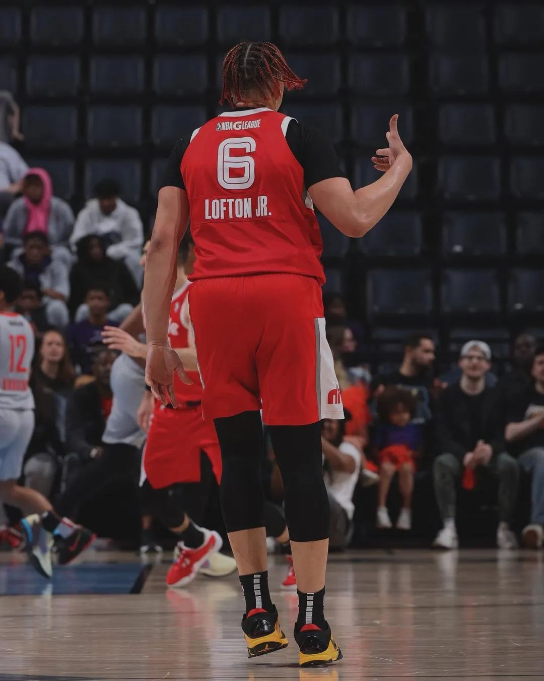 关于基里巴提篮球赛季初签下内线重要角色的信息 关于基里巴提篮球赛季初签下内线重要角色的信息