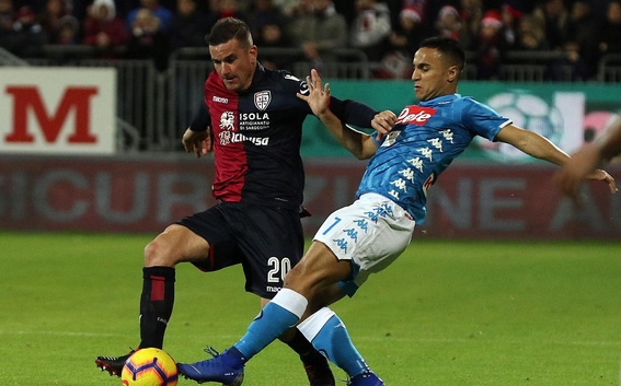 包含意甲劲旅卡利亚里客场告负，陷入保级泥潭的词条