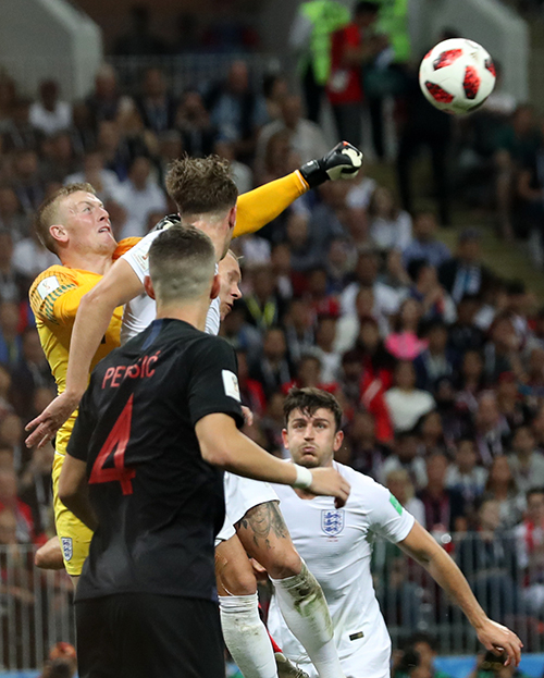 关于瑞士绝杀克罗地亚，皮克点燃赛场的信息