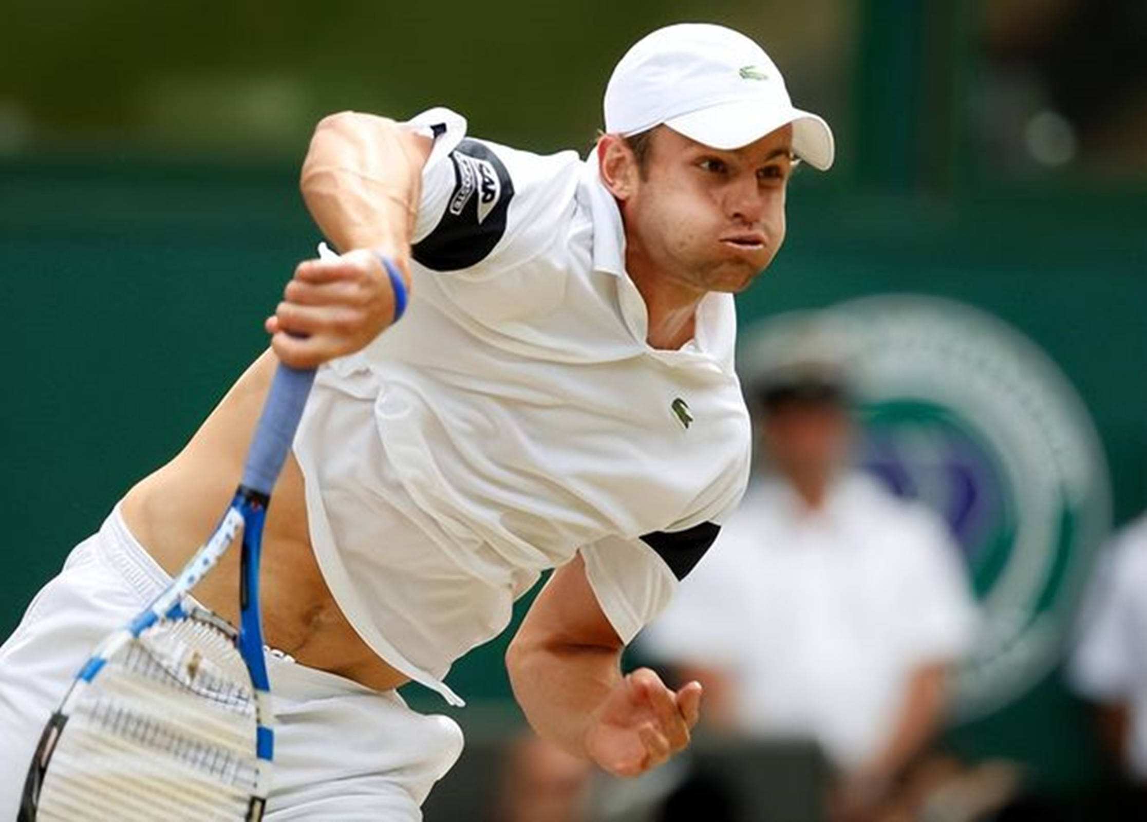 关于意大利网球队险胜美国网球队，德约科维奇打破历史纪录的信息