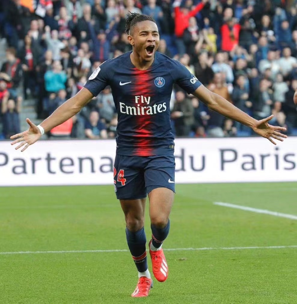 瓦伦西亚力克荷兰，恩昆库高光表现的简单介绍