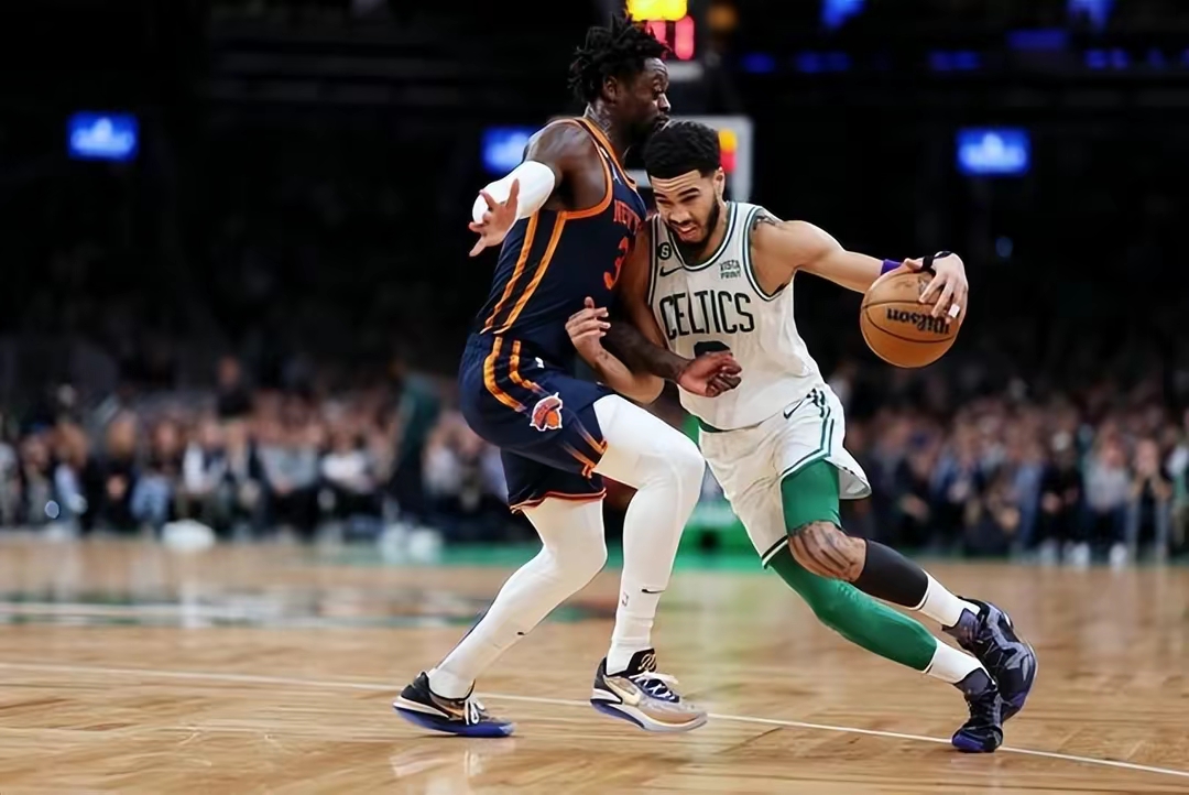 包含公牛碾压美国男篮，塔图姆爆发神勇的词条