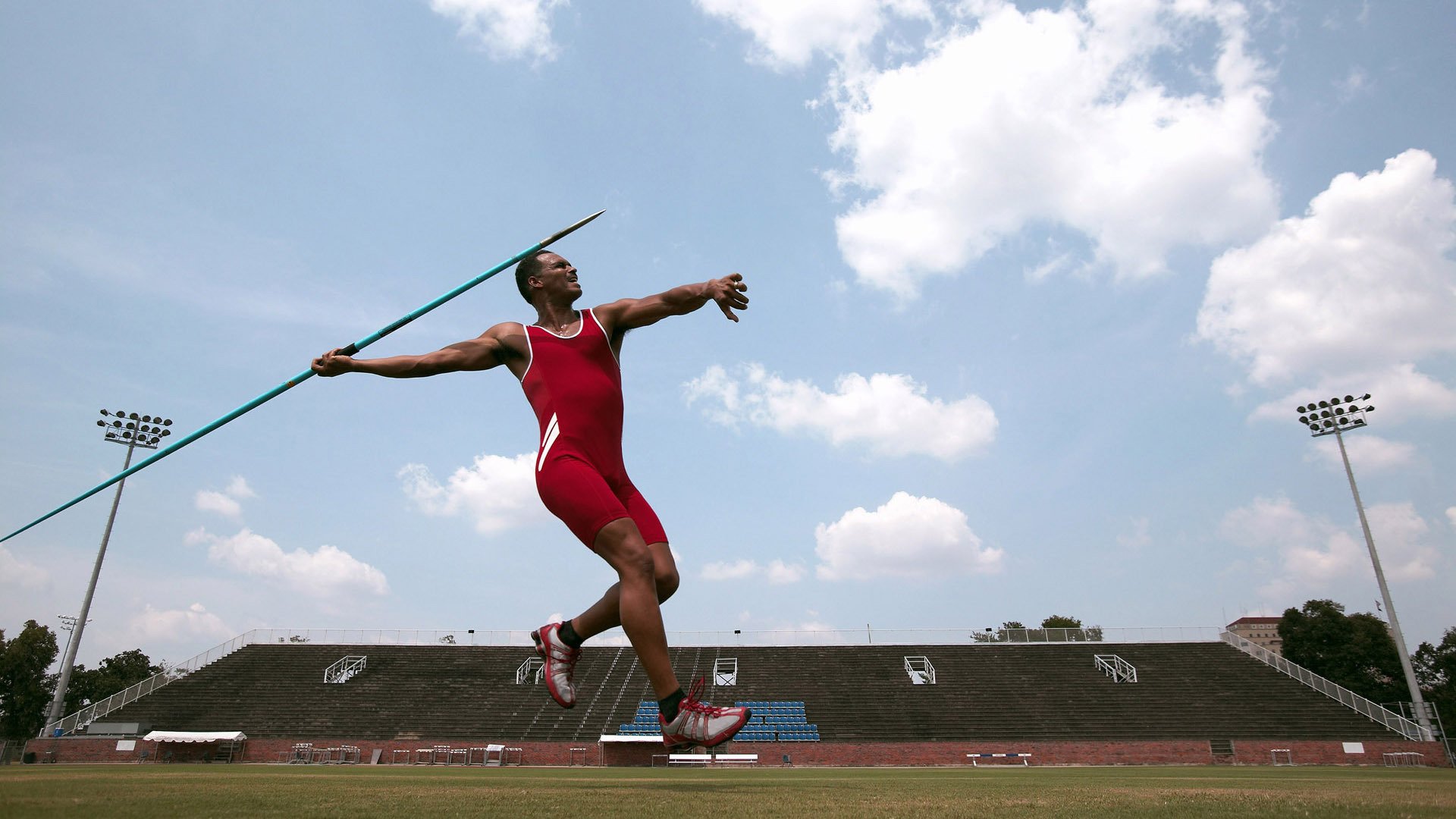 绿茵场上的森林狼,德甲争冠焦点战与篮球碾压美学的跨界共鸣