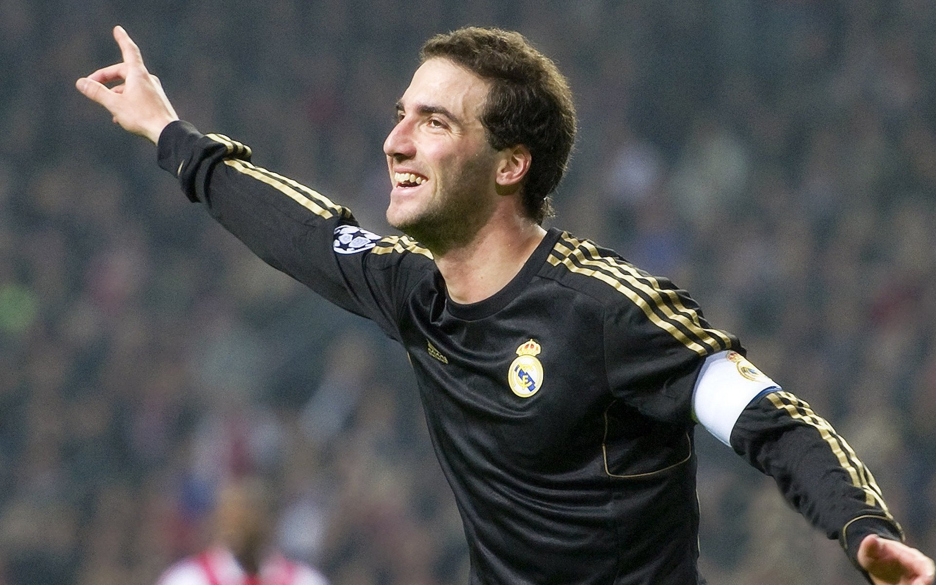 奥运周期关键战之夜，厄德高状态火热引领北欧风暴