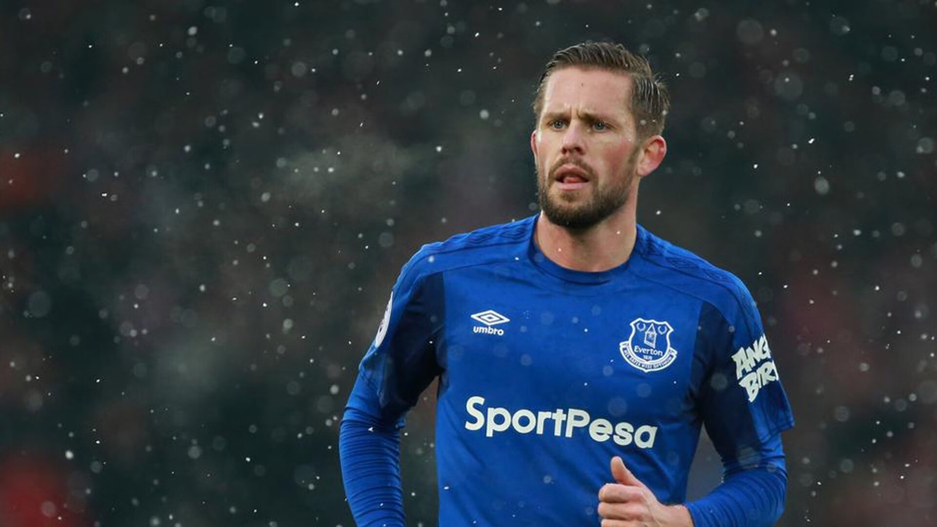 三笘薰的爆发与利物浦的狂胜，一场战术与意志的双重奏